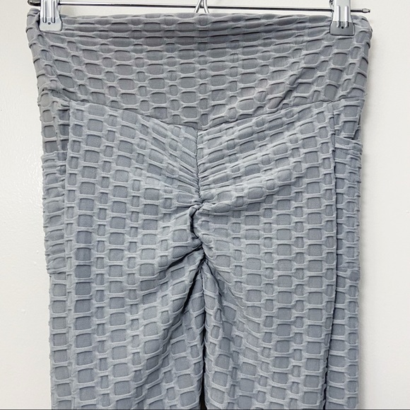 TikTok Famous Butt Leggings Gray Small - Picture 5 of 8